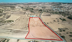 Residential 26675 m2 for sale in Oroklini, Larnaca