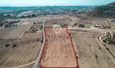 Residential 26675 m2 for sale in Oroklini, Larnaca