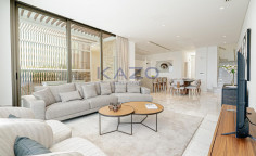 Seafront villa with pool and sea views Kissonerga 
