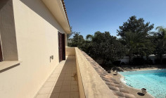 Spacious 5 bedroom house for sale in Engomi