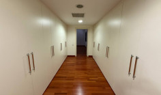 Spacious 5 bedroom house for sale in Engomi