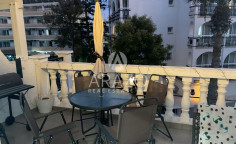 Luxury 2 bedroom furnished apartment to rent in Mackenzie Beach