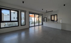 Large 3 bedroom apartment to rent in Dasoupolis