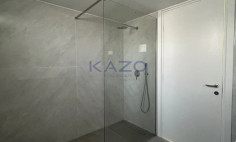 Three bedroom apartment sea view in Parekklisia 