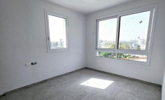Large 2 beds apartment for sale in Kaimakli