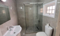 For sale: 4 bedroom house in Dekelia with big plot 