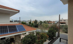 For sale: 4 bedroom house in Dekelia with big plot 