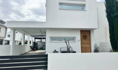 3 bedroom modern house in Livadia 
