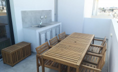 Luxurious 3-bedroom penthouse with private pool and sea view 