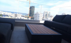 Luxurious 3-bedroom penthouse with private pool and sea view 