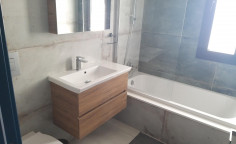 Luxurious 3-bedroom penthouse with private pool and sea view 