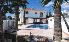 Luxury 5-bedroom villa with private pool in Livadia, Larnaca 