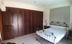 Luxury 5-bedroom villa with private pool in Livadia, Larnaca 