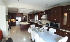 Luxury 5-bedroom villa with private pool in Livadia, Larnaca 