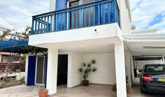 2 bedroom house in Pervolia 50 m from the beach 