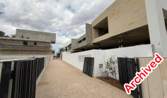 Large 4 bedroom apartment for sale in Agioi Omologites