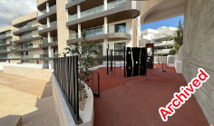 Large three bedroom apartment for sale in Agioi Omologites