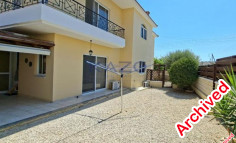 Spacious detached house with four bedrooms in Oroklini 