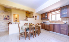 Large 5 bedroom house for sale in Protaras