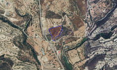 Large field plot for sale in Paramytha village (right of way) , Limassol