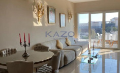 Spacious penthouse with pool and gym in Parekklisia 