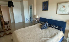 Spacious penthouse with pool and gym in Parekklisia 