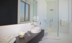 Sea view luxury penthouse in the center of Limassol 