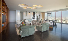 Sea view luxury penthouse in the center of Limassol 