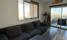 Fully furnished penthouse in central Mesa Geitonia 