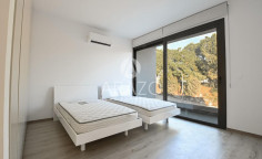 3 bedroom furnished villa with swimming pool to rent in Pyla