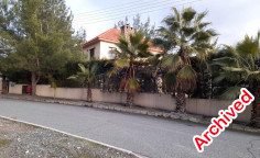 Spacious furnished house with large plot in Trimiklini 