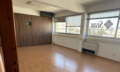 Spacious commercial for sale in Acropolis