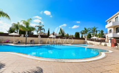 2 bedroom apartment with swimming pool to rent in Kapparis
