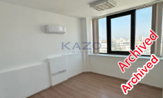 Spacious top floor office in central Omonoia location 