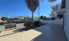 4 bedroom house to rent in Paralimni