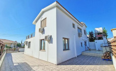 4 bedroom house to rent in Paralimni
