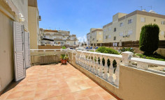 Spacious 2 bedroom furnished apartment with swimming pool to rent in Kapparis