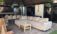 Detached house with pool four bedrooms spacious plot 