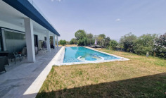 8 bedroom house to rent in Engomi