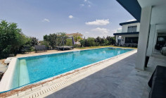 8 bedroom house to rent in Engomi
