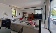 8 bedroom house to rent in Engomi