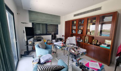 8 bedroom house to rent in Engomi