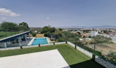 8 bedroom house to rent in Engomi
