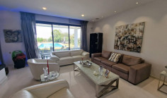 8 bedroom house to rent in Engomi