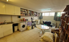 Beautiful 5 bedroom house for sale in Lakatamia