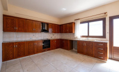 3 bedroom upper house in Agios Theodoros, Larnaca 