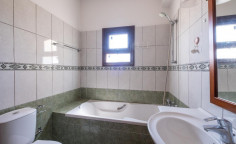 3 bedroom upper house in Agios Theodoros, Larnaca 