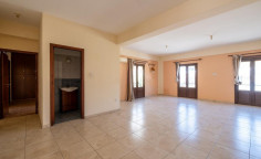 3 bedroom upper house in Agios Theodoros, Larnaca 