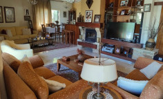 For beds house for sale in Lakatamia