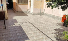 For beds house for sale in Lakatamia
